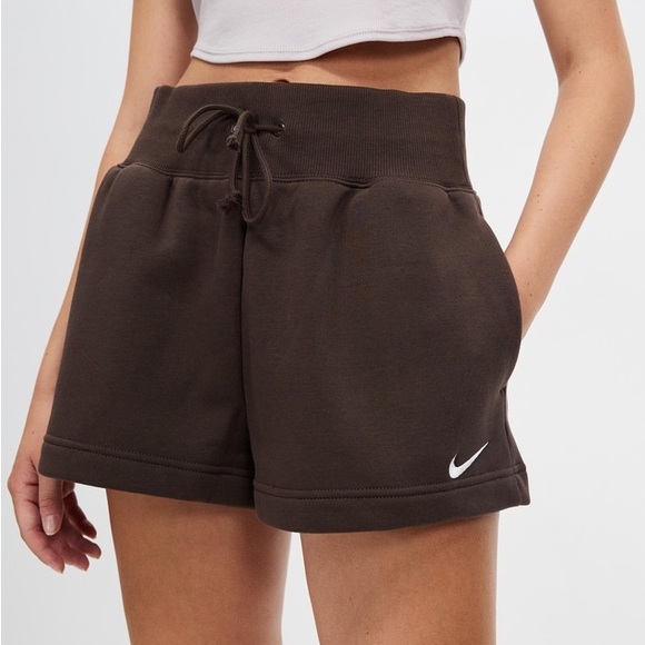 Nike Phoenix Fleece High-Waisted Loose Shorts, Size M - Picture 6 of 6